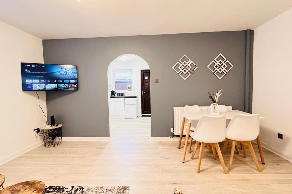 New Fully Furnished Cosy Home Balderton Dış mekan fotoğraf